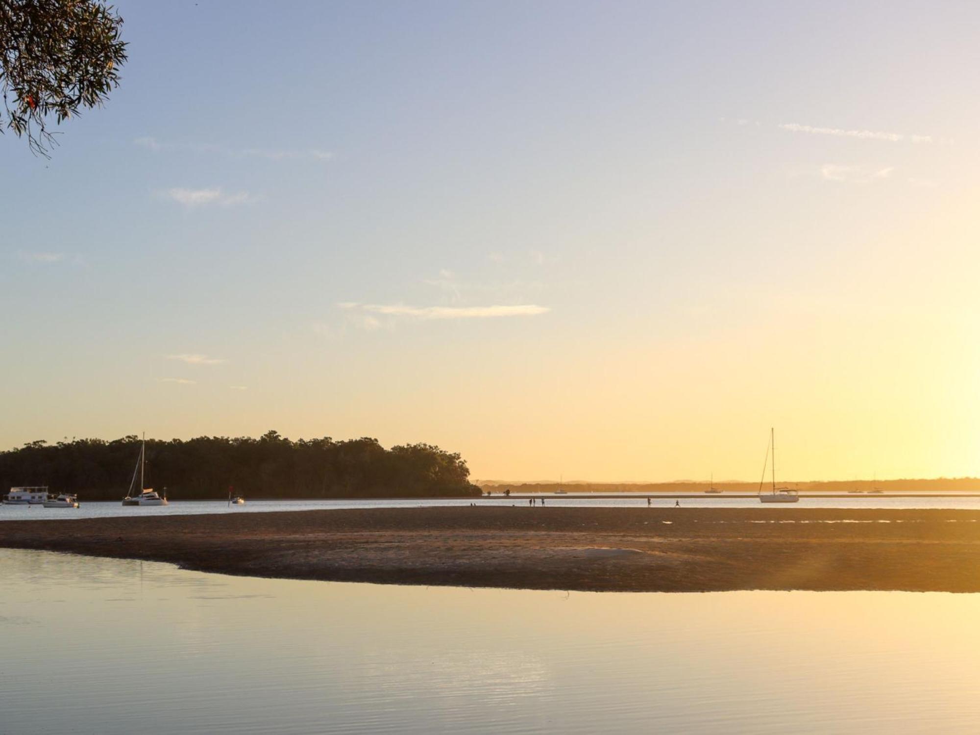 Big4 Breeze Holiday Parks - Rainbow Beach Extérieur photo